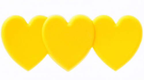 Декоративная наклейка на чехол три сердца желтый